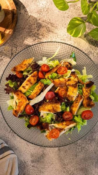 Susamlı Tavuk Salata